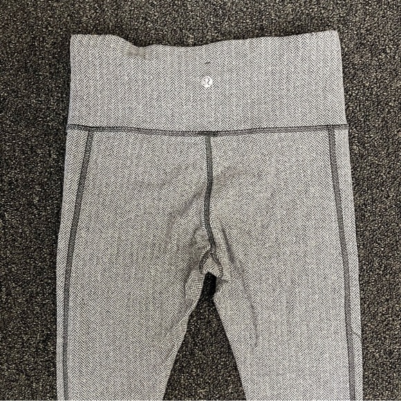 Lululemon Athletica Textured White Leggings - Picture 7 of 9